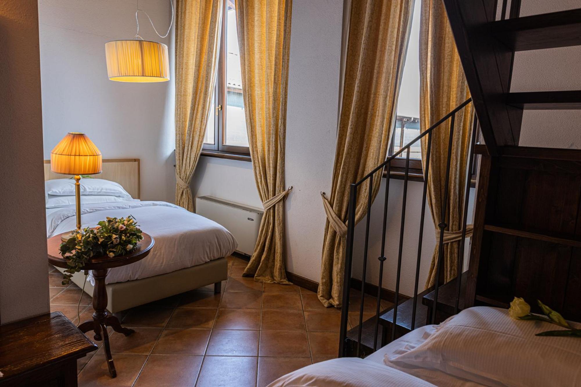 Sillavengo Al Castello Resort מראה חיצוני תמונה